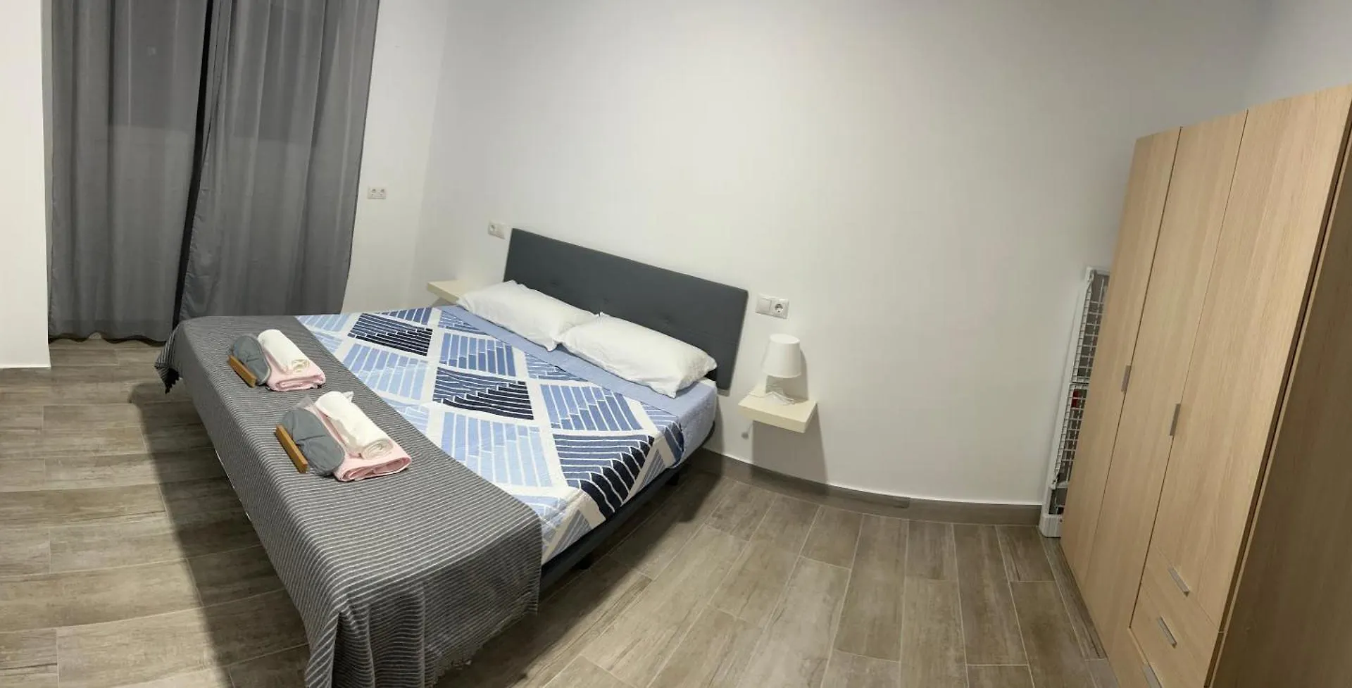 Apartamento Tejares 3A contacts